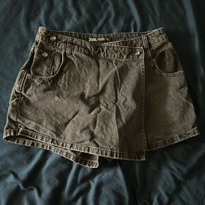EUC ZARA Denim Black Skort